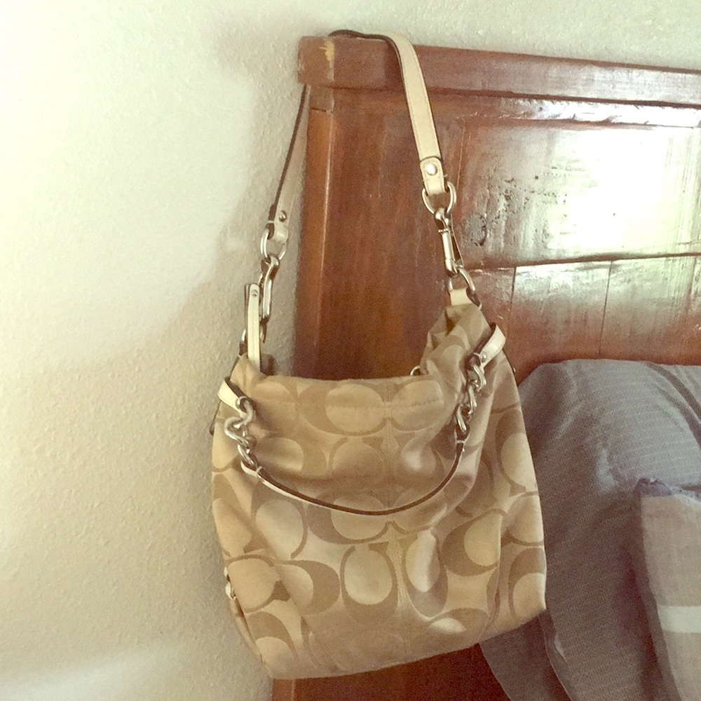 Coach purse champagne and cream